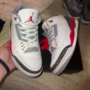 Jordan 3 fire red